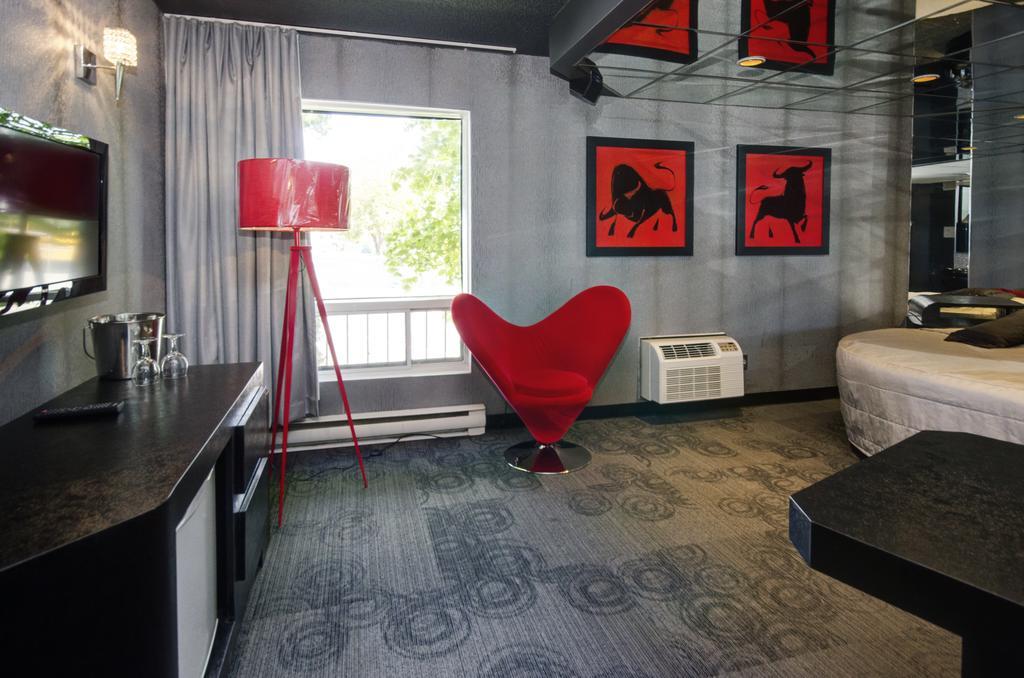 Motel Labarre Longueuil Extérieur photo