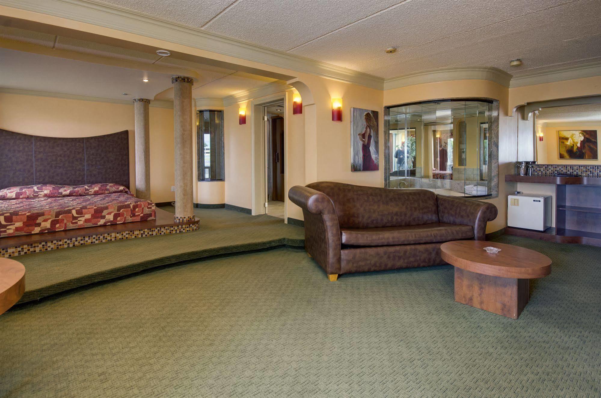 Motel Labarre Longueuil Extérieur photo