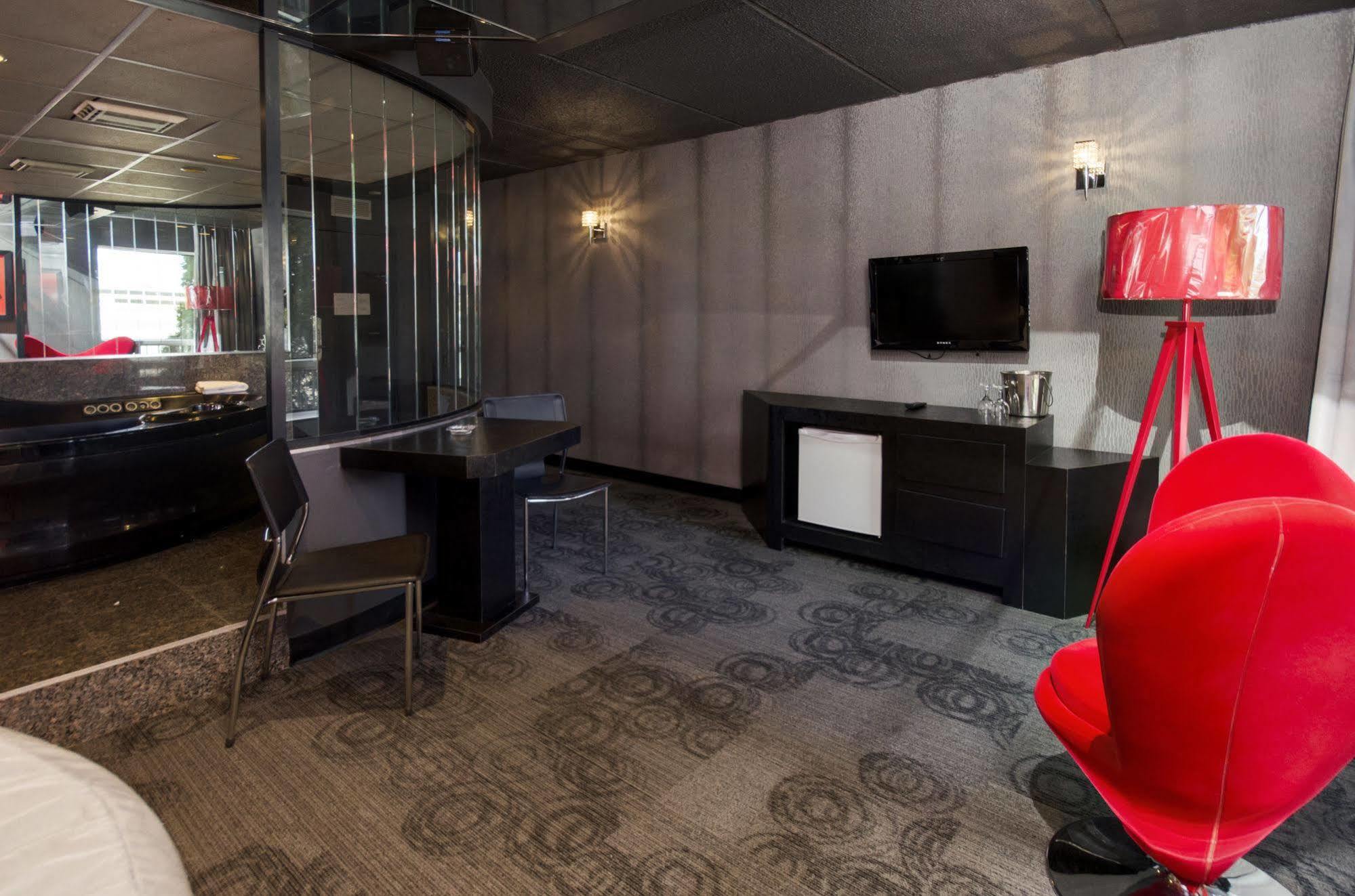 Motel Labarre Longueuil Extérieur photo