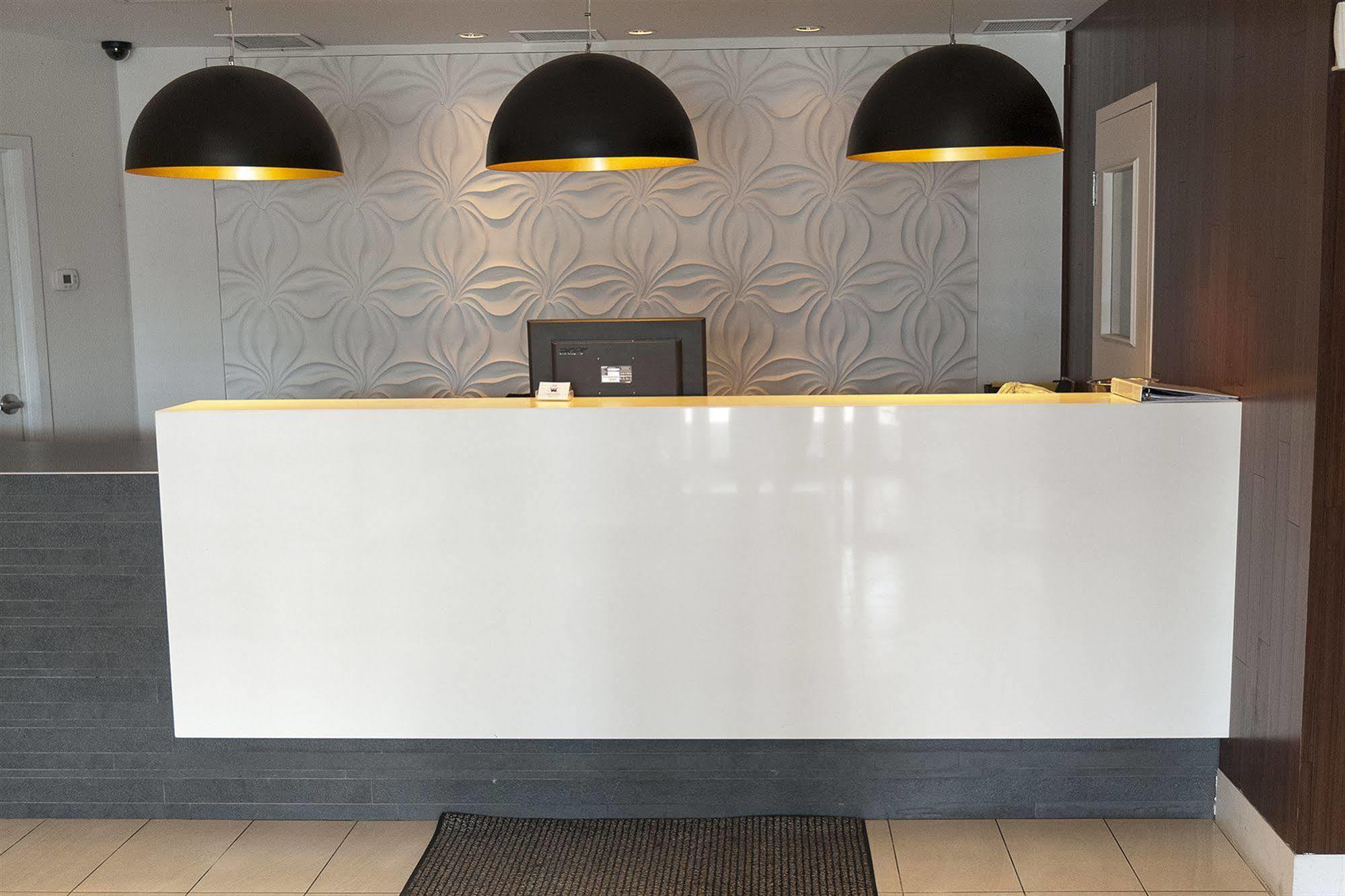 Motel Labarre Longueuil Extérieur photo
